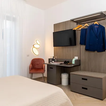 Patriziella 4 *